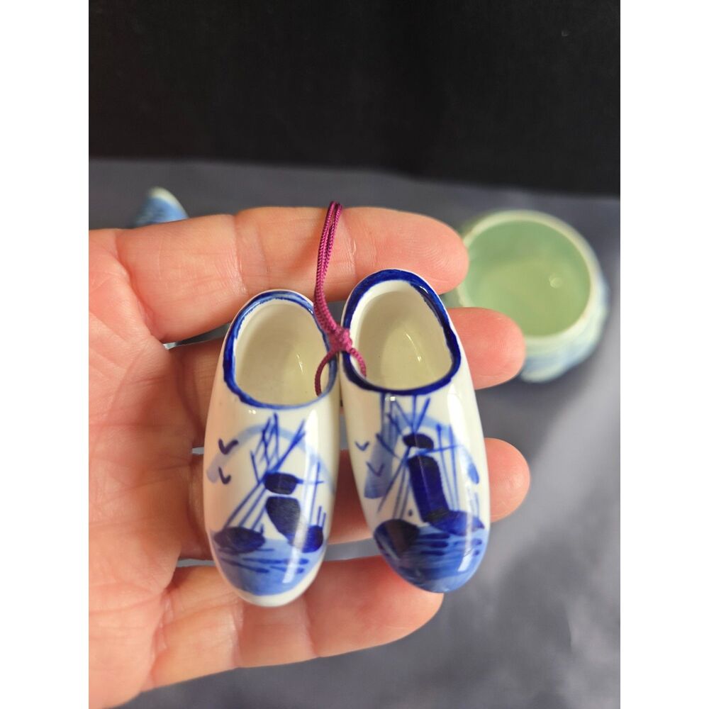 Vintage Delft Blue Holland Ceramic Pair of Miniature Clogs